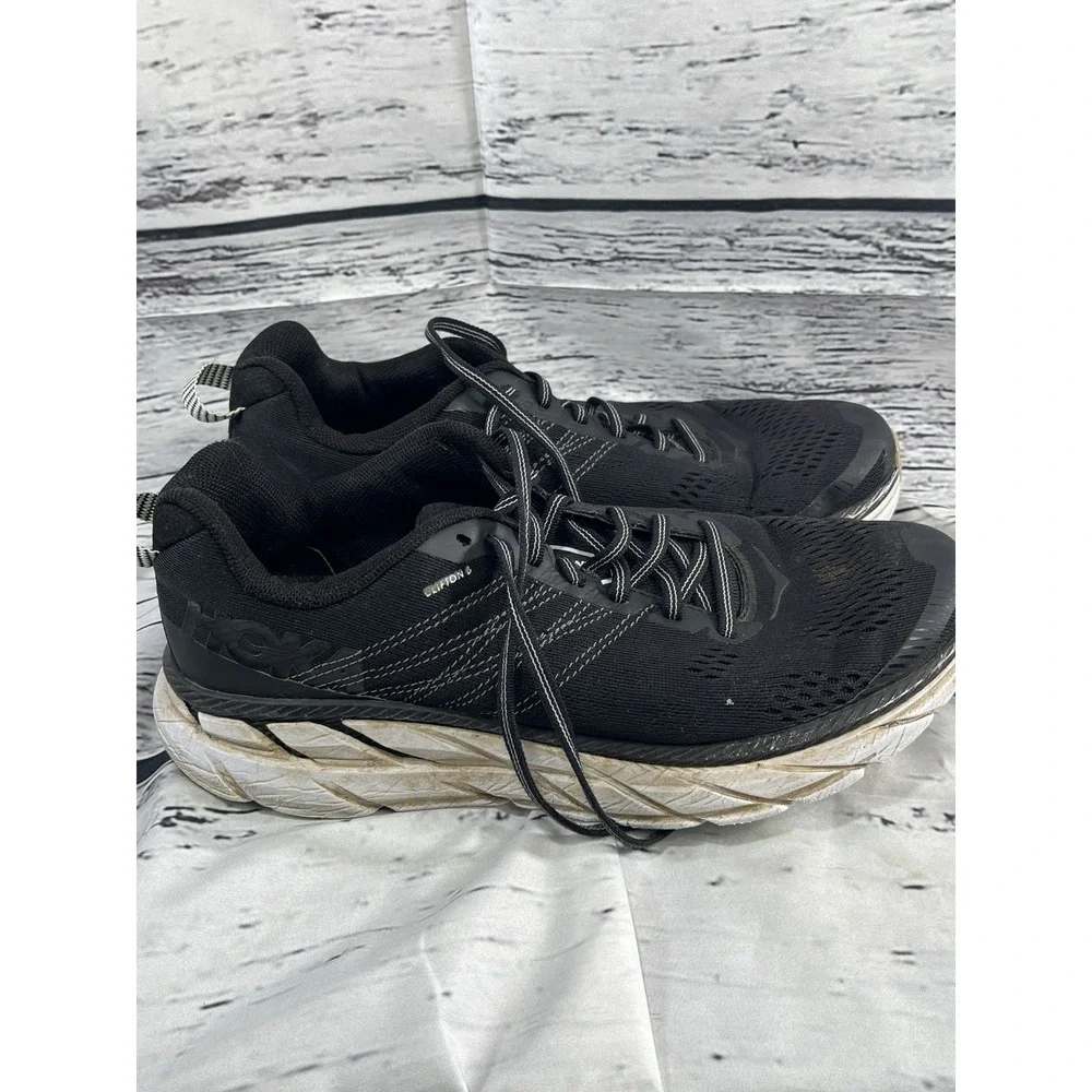 Size 9 - Hoka One One Clifton 6 Black - 1102873-BWHT‎ Used Fair Condition